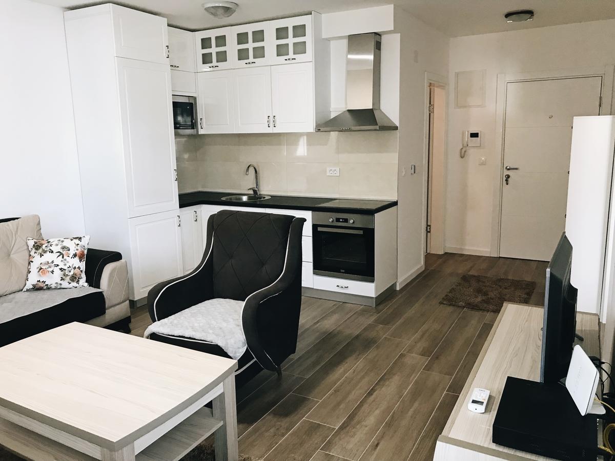 Apartmani Belma Dobra Voda Esterno foto